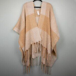 Free People tan and white fringe shawl-OS